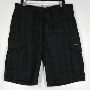Billion Group Shorts Men's Black Large Front and Rear Pockets Plaid Regular Fit